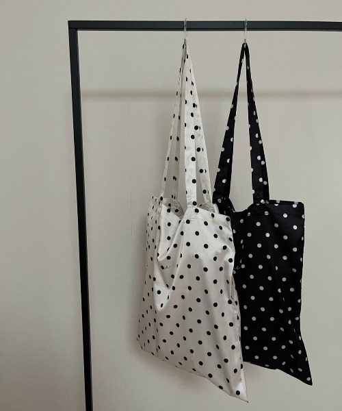 AMAIL(アマイル)の「Daily Together dot bag(トートバッグ・レディース・ブラック/アイボリー・FREE)」の3枚目の写真