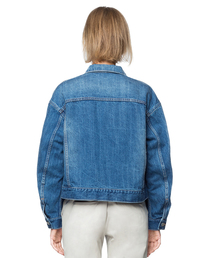 大胆なフラワー刺繍が目を惹く「EMBROIDARY DENIM」シリーズ紹介