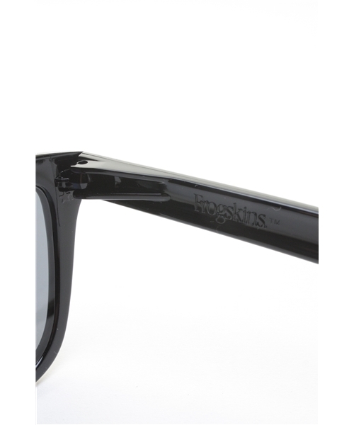 BEAMS（ビームス）の「OAKLEY  / Frogskins ポリッシュド（サングラス・メンズ・ブラック/ライトブラウン・ONE SIZE）」の5枚目の写真
