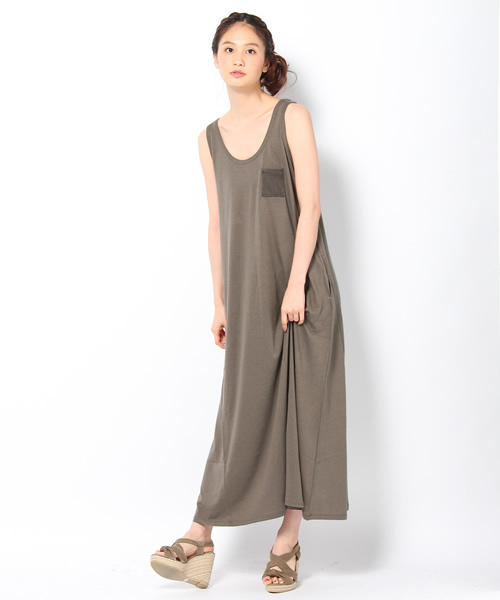 green label relaxing(グリーンレーベルリラクシング)の「GC リヨセルC マキシワンピース NS(ワンピース・レディース・グレー/ブラック/オレンジ/ダークグリーン/ワインレッド/ターコイズブルー/ネイビー/ベージュ/ロイヤルブルー・36/38)」の4枚目の写真