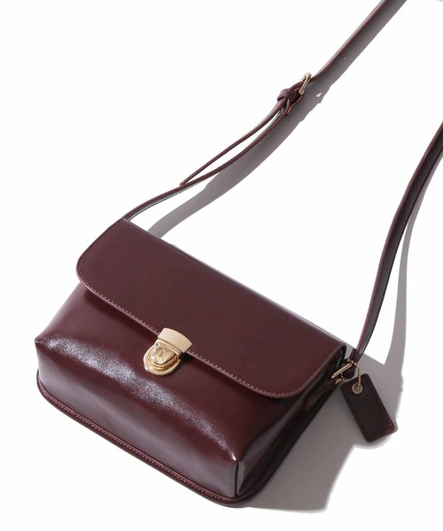 WEGO（ウィゴー）の「WEGO/ヴィンテージライクミニショルダーバッグ（ショルダーバッグ・レディース・ブラウン/キャメル/ブラック・FREE）」の2枚目の写真