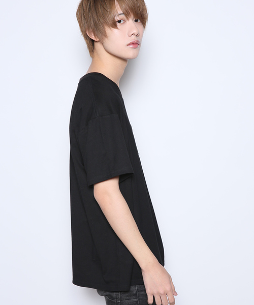 kutir（クティール）の「【WEARISTAとっしー×WEBマガジンMTRL×kutirトリプルコラボ】sleeve box logo TEE / 袖ボックスロゴTシャツ（Tシャツ/カットソー・メンズ・ホワイト/ブラック・MEDIUM/LARGE）」の7枚目の写真