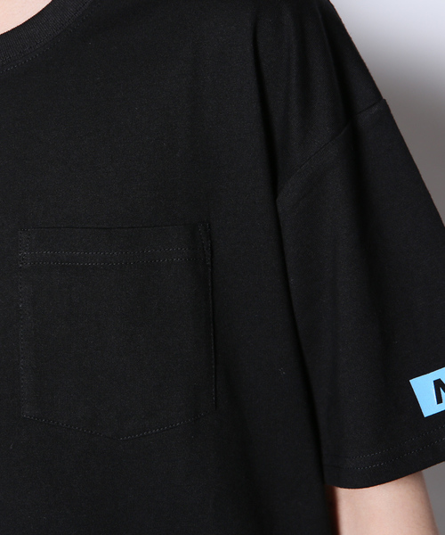 kutir（クティール）の「【WEARISTAとっしー×WEBマガジンMTRL×kutirトリプルコラボ】sleeve box logo TEE / 袖ボックスロゴTシャツ（Tシャツ/カットソー・メンズ・ホワイト/ブラック・MEDIUM/LARGE）」の12枚目の写真