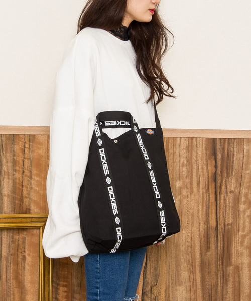 Dickies(ディッキーズ)の「_Dickies LOGO TAPE 2WAY SHOULDER BAG(ショルダーバッグ・レディース・ホワイト/ブラック/ベージュ/ネイビー・FREE)」の2枚目の写真