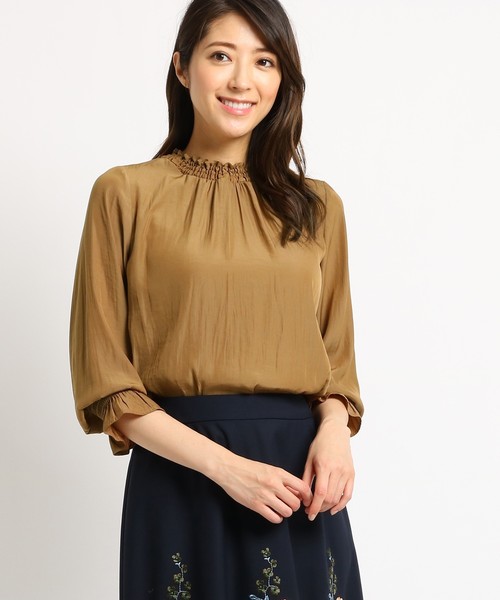 Sunauna(スーナウーナ)の「【洗える】パウダーサテンシャーリングブラウス(シャツ/ブラウス・レディース・ライトグレー/ネイビー/ブラウン・34/38)」の8枚目の写真