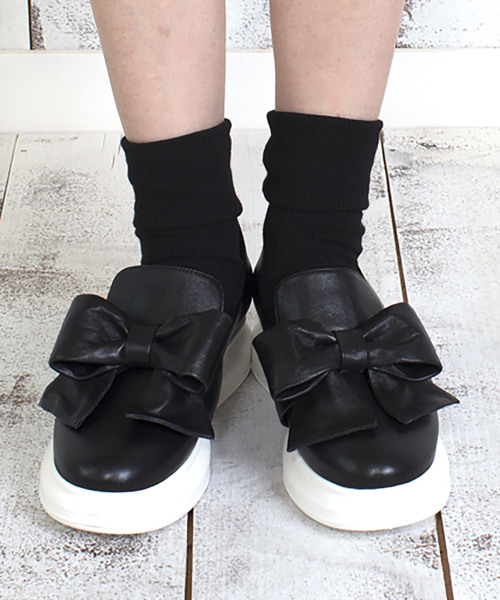 Jeffrey Campbell(ジェフリーキャンベル)の「ホワイトソールリボン付レザースリッポン(スニーカー・レディース・ブラック/グレー・38/36/37/39)」の8枚目の写真