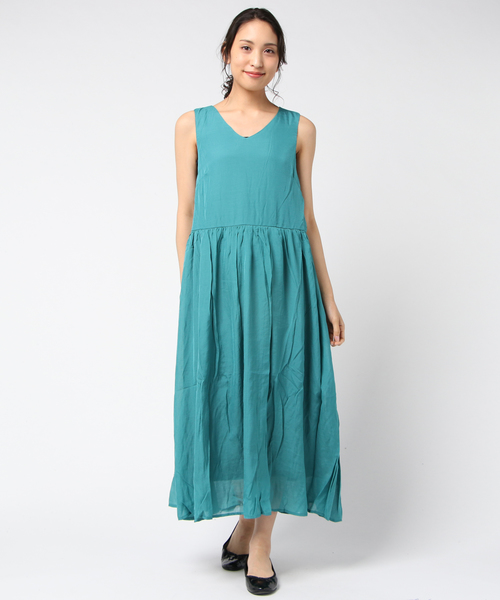 B.I.D.（ビーアイディー）の「BID / Nosleeve Long Tiered Onepiece（ワンピース・レディース・ブルーグリーン/ベージュ/カーキ/ブラック・FREE）」の10枚目の写真