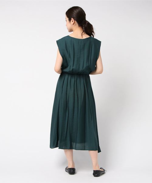 12Twelve Agenda(トゥエルブ アジェンダ)の「キーネックイレギュラーヘムギャザーワンピース(ワンピース・レディース・パープル/イエロー/ブルーグリーン・M)」の6枚目の写真