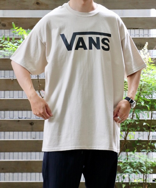 C.E.L.STORE(セルストア)の「VANS/ヴァンズ CLASSIC LOGO SS TEE.(Tシャツ/カットソー)」|ベージュ