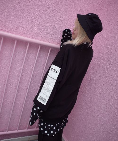 rovtski(ロフトスキー)の「【ビッグシルエット】V NECK SHIRT PT/セットアップ プルオーバーVネックシャツ(シャツ/ブラウス・レディース・ブラック/ブラック系その他/グレー系その他・FREE)」の4枚目の写真