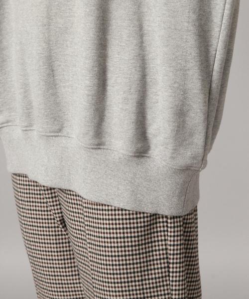 LOWRYS FARM（ローリーズファーム）の「ウラケロゴプルオーバー 851672（スウェット・レディース・チャコールグレー/グレー/アイボリー・FREE）」の6枚目の写真