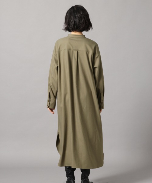 LOWRYS FARM（ローリーズファーム）の「バンドカラーロングシャツワンピース　860298（ワンピース・レディース・ブラウン/カーキ/アイボリー・FREE）」の5枚目の写真