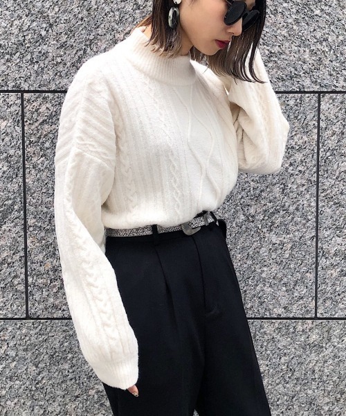 PAGEBOY（ページボーイ）の「ケーブルハイネックニット（ニット/セーター・レディース・グレー/ホワイト/ダークグリーン/パープル/モカ・FREE）」の7枚目の写真