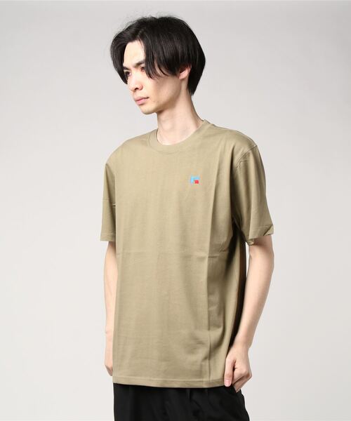 Russell Athletic（ラッセルアスレティック）の「【RUSSELL ATHLETIC/ラッセルアスレティック】（UN）BASELINER TEE LIGHTWEIGHT（Tシャツ/カットソー・メンズ・ホワイト/タン/サックスブルー/ネイビー/ナチュラル/グレー/ブラック/パープル/レッド/ピンク/グリーン/ダークブルー/オレンジ/オートミール/ブルー/マルーン/オリーブ/A・X-LARGE/MEDIUM/LARGE）」の8枚目の写真