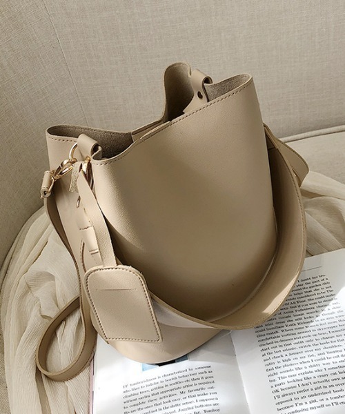 MANGROVE（マングローブ）の「ポーチin2WAYショルダー（ショルダーバッグ・レディース・キャメル/ベージュ/ブラック/グリーン・FREE）」の13枚目の写真