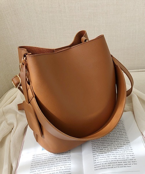 MANGROVE（マングローブ）の「ポーチin2WAYショルダー（ショルダーバッグ・レディース・キャメル/ベージュ/ブラック/グリーン・FREE）」の15枚目の写真