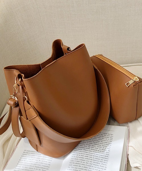 MANGROVE（マングローブ）の「ポーチin2WAYショルダー（ショルダーバッグ・レディース・キャメル/ベージュ/ブラック/グリーン・FREE）」の10枚目の写真