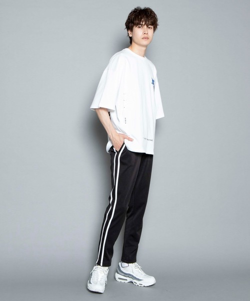 WEGO（ウィゴー）の「WEGO/マルチロゴビッグシルエット半袖Tシャツ（Tシャツ/カットソー・メンズ・ホワイト/ブラック・MEDIUM/LARGE）」の6枚目の写真