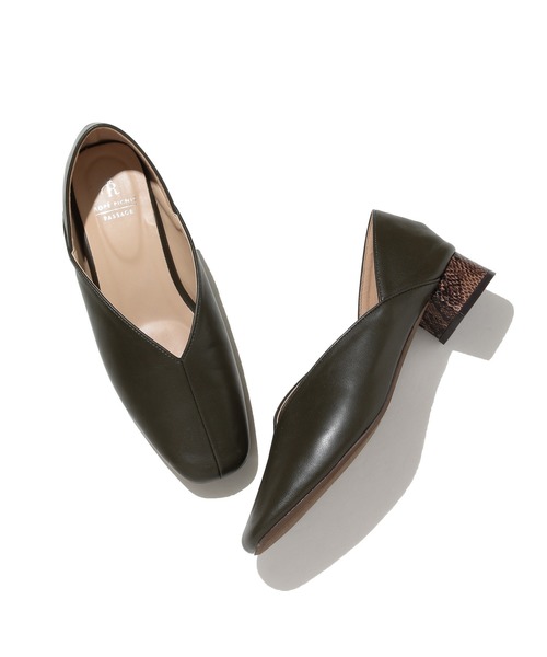 ROPE' PICNIC（ロペピクニック）の「【WEB限定サイズ】センターシームバブーシュシューズ（その他シューズ・レディース・ブラウン/ブラック/オリーブ/キャメル/ダークブラウン・25.0cm/24.0cm/23.0cm/23.5cm/24.5cm）」の5枚目の写真