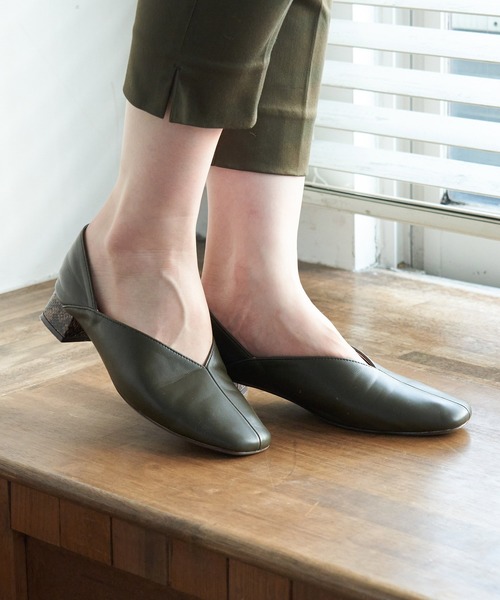 ROPE' PICNIC（ロペピクニック）の「【WEB限定サイズ】センターシームバブーシュシューズ（その他シューズ・レディース・ブラウン/ブラック/オリーブ/キャメル/ダークブラウン・25.0cm/24.0cm/23.0cm/23.5cm/24.5cm）」の11枚目の写真