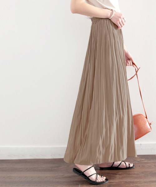 classicalelf（クラシカルエルフ）の「落ち感、綺麗。一目置かれる魅惑のプリーツスカート（スカート・レディース・ブラック/モカ/グレー系その他/グレー系その他2/アイボリー/ホワイト系その他・MEDIUM/X-LARGE）」の6枚目の写真
