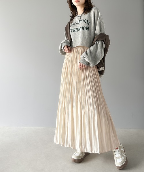 classicalelf（クラシカルエルフ）の「落ち感、綺麗。一目置かれる魅惑のプリーツスカート（スカート・レディース・ブラック/モカ/グレー系その他/グレー系その他2/アイボリー/ホワイト系その他・MEDIUM/X-LARGE）」の11枚目の写真