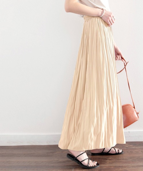 classicalelf（クラシカルエルフ）の「落ち感、綺麗。一目置かれる魅惑のプリーツスカート（スカート・レディース・ブラック/モカ/グレー系その他/グレー系その他2/アイボリー/ホワイト系その他・MEDIUM/X-LARGE）」の8枚目の写真