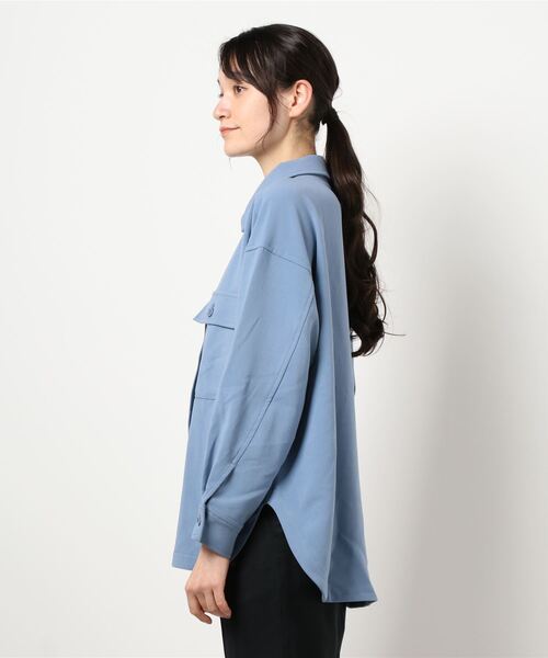 COLONY 2139（コロニートゥーワンスリーナイン）の「TRストレッチCPOシャツ (セットアップ可)（シャツ/ブラウス・レディース・グリーン/ブラック/ブルー・LARGE/MEDIUM）」の5枚目の写真