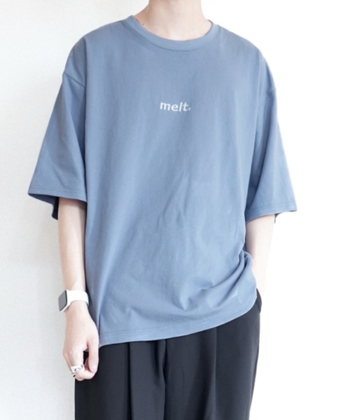 melt.(メルト)の「melt. - ロゴ刺繍コットンオーバーTシャツ(Tシャツ/カットソー・メンズ・ブルー/グレイッシュベージュ/ホワイト・SMALL/MEDIUM/LARGE)」の1枚目の写真