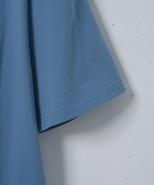 melt.(メルト)の「melt. - ロゴ刺繍コットンオーバーTシャツ(Tシャツ/カットソー・メンズ・ブルー/グレイッシュベージュ/ホワイト・SMALL/MEDIUM/LARGE)」の11枚目の写真