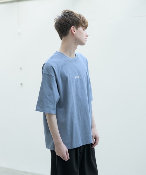 melt.(メルト)の「melt. - ロゴ刺繍コットンオーバーTシャツ(Tシャツ/カットソー・メンズ・ブルー/グレイッシュベージュ/ホワイト・SMALL/MEDIUM/LARGE)」の6枚目の写真