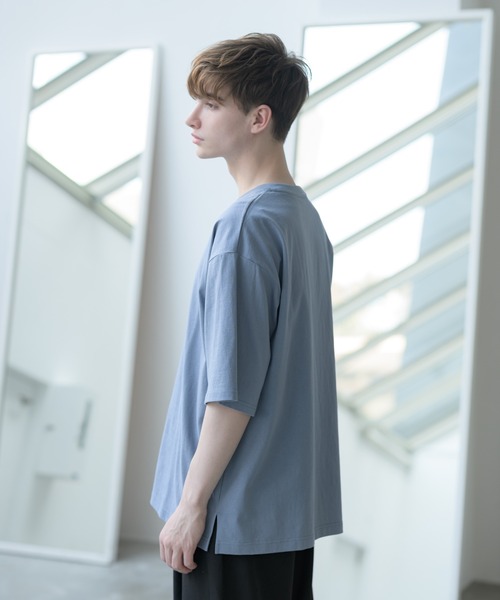 melt.(メルト)の「melt. - ロゴ刺繍コットンオーバーTシャツ(Tシャツ/カットソー・メンズ・ブルー/グレイッシュベージュ/ホワイト・SMALL/MEDIUM/LARGE)」の4枚目の写真