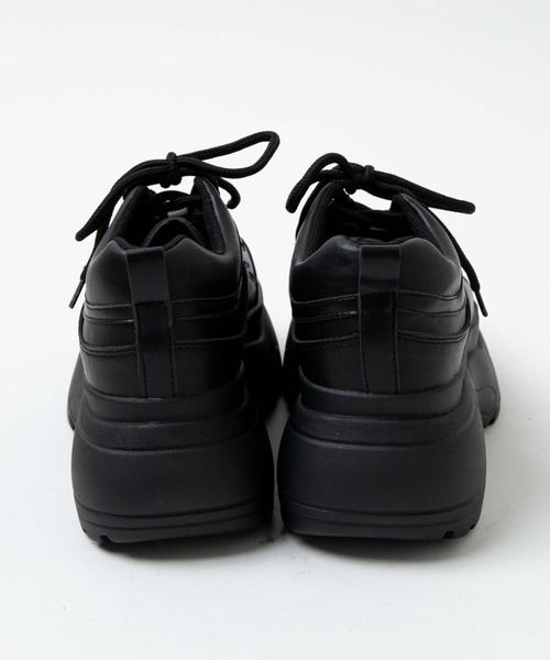 WEGO(ウィゴー)の「WEGO/ボリュームソールスニーカー(スニーカー・レディース・ホワイト/ブラック/その他1・SMALL/MEDIUM/LARGE)」の4枚目の写真