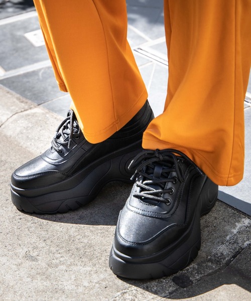 WEGO(ウィゴー)の「WEGO/ボリュームソールスニーカー(スニーカー・レディース・ホワイト/ブラック/その他1・SMALL/MEDIUM/LARGE)」の14枚目の写真