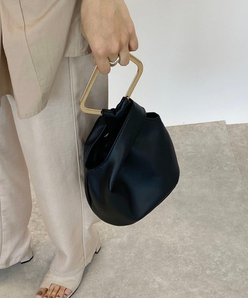 CAPRICIEUX LE'MAGE(カプリシューレマージュ)の「〈新色追加〉スクエアハンドルミニバッグ(トートバッグ・レディース・ブラック/ベージュ/ピンク・ONE SIZE)」の8枚目の写真