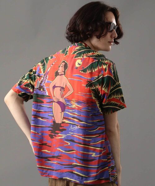 新品 アヴィレックス ゴルフ サマーガール総柄 ストレッチ アロハシャツ L 紺 新品 アヴィレックス ゴルフ サマーガール総柄 ストレッチ