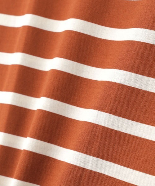 SUNSPEL(サンスペル)の「WOMEN’S Q82 BOAT NECK STRIPE(Tシャツ/カットソー・レディース・ライトブルー/ダークオレンジ・1/2)」の3枚目の写真
