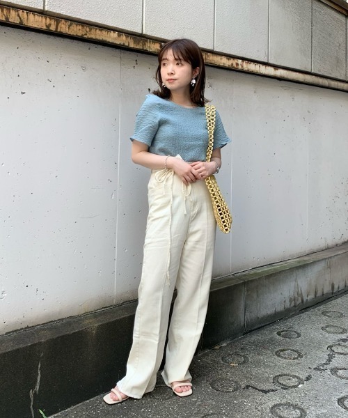 Kastane(カスタネ)の「布帛サッカーT(Tシャツ/カットソー・レディース・スカイブルー/ブラック/アイボリー・FREE)」の17枚目の写真