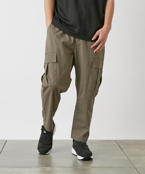 COLONY 2139(コロニートゥーワンスリーナイン)の「カーゴテーパードパンツ/ミリタリテーパードパンツ(カーゴパンツ・メンズ・チャコールグレー/オリーブ・MEDIUM/LARGE)」の2枚目の写真