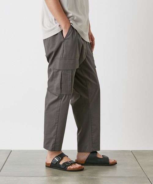 COLONY 2139(コロニートゥーワンスリーナイン)の「カーゴテーパードパンツ/ミリタリテーパードパンツ(カーゴパンツ・メンズ・チャコールグレー/オリーブ・MEDIUM/LARGE)」の1枚目の写真