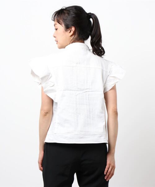 MOUSSY(マウジー)の「DENIM RUFFLE トップス(シャツ/ブラウス・レディース・オフホワイト・FREE)」の3枚目の写真