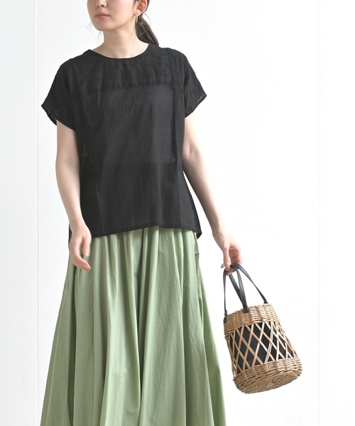 rps（アールピーエス）の「コットンボイル刺繍生地ブラウス（シャツ/ブラウス・レディース・ブラック/オフホワイト/ライトカーキ/チャコールグレー・M-L/M）」の14枚目の写真