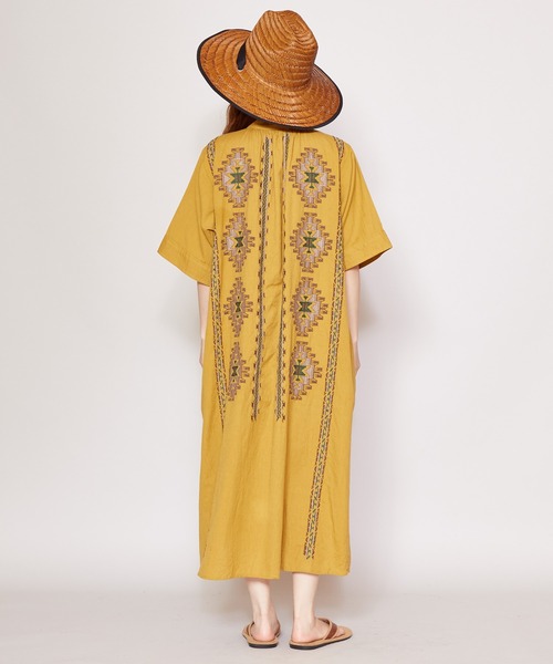 チャイハネ（チャイハネ）の「【チャイハネ】カフタンワンピース（ワンピース・レディース・ホワイト/ブルー/マスタード・FREE）」の12枚目の写真