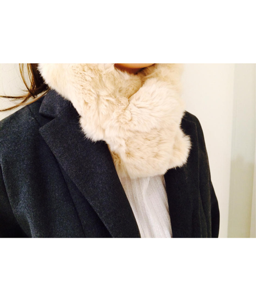 Kastane（カスタネ）の「【Kastane】ファースヌード（ストール/ショール・レディース・ブラック/アイボリー・FREE）」の10枚目の写真