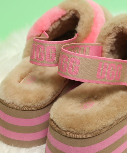 UGG（アグ）の「UGG Disco Stripe Slide / アグ ディスコ ストライプ