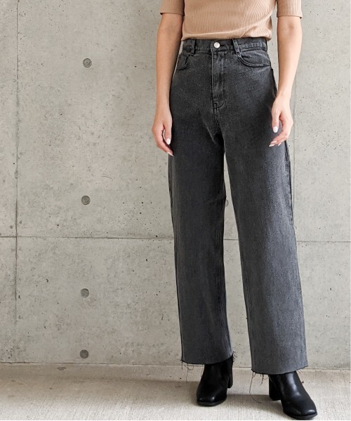 Per sist ence（パーシエンス）の「Per sist ence/パーシエンス　カットオフ5ポケットデニムパンツ（デニムパンツ・レディース・ブラック/グレー/インディゴブルー/ライトインディゴブルー・MEDIUM/SMALL）」の2枚目の写真