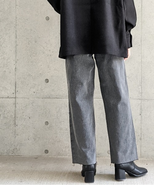 Per sist ence（パーシエンス）の「Per sist ence/パーシエンス　カットオフ5ポケットデニムパンツ（デニムパンツ・レディース・ブラック/グレー/インディゴブルー/ライトインディゴブルー・MEDIUM/SMALL）」の13枚目の写真