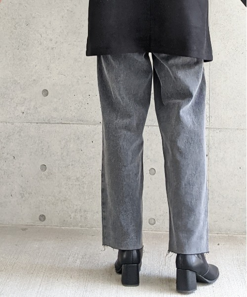 Per sist ence（パーシエンス）の「Per sist ence/パーシエンス　カットオフ5ポケットデニムパンツ（デニムパンツ・レディース・ブラック/グレー/インディゴブルー/ライトインディゴブルー・MEDIUM/SMALL）」の14枚目の写真