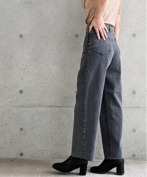 Per sist ence（パーシエンス）の「Per sist ence/パーシエンス　カットオフ5ポケットデニムパンツ（デニムパンツ・レディース・ブラック/グレー/インディゴブルー/ライトインディゴブルー・MEDIUM/SMALL）」の22枚目の写真