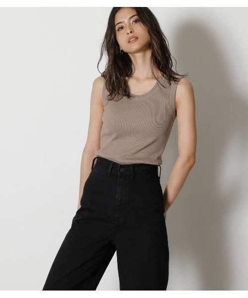 AZUL by moussy（アズールバイマウジー）の「CREW NECK RIB TANK TOP / クルーネック リブ タンクトップ（タンクトップ・レディース・ダークブルー/ベージュ/オレンジ/ライトブラック・SMALL/MEDIUM）」の3枚目の写真